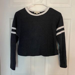 Long sleeve crop top